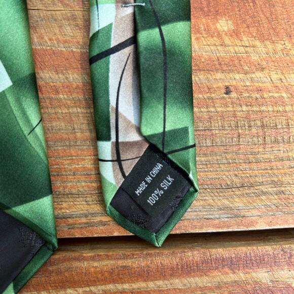 J Garcia Silk Tie Lady With Argyle Socks Collection 59 Green Blue Brown Abstract - Picture 8 of 13